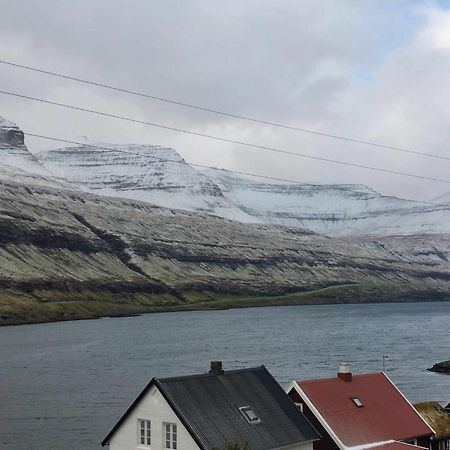 Fjord Guesthouse Funningsfjordur Eksteriør billede
