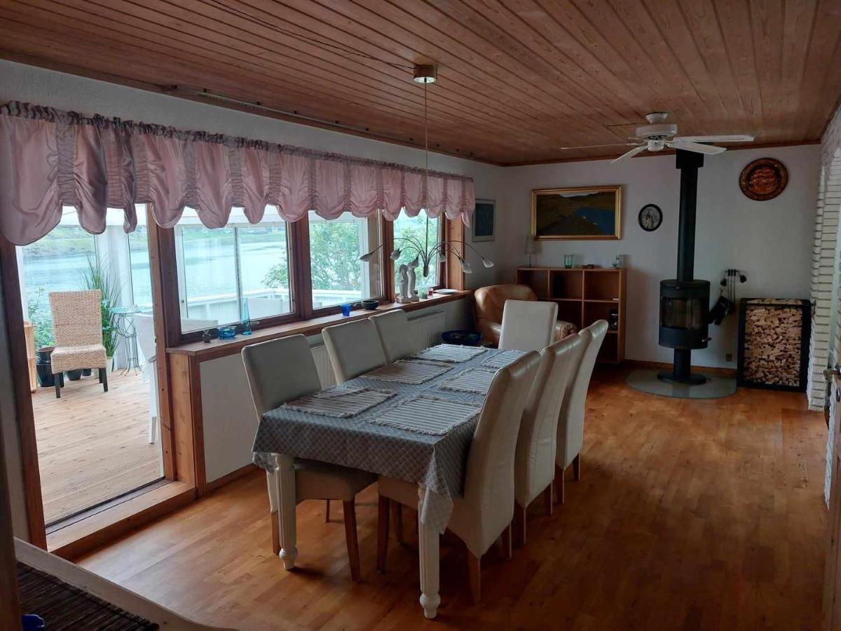 Fjord Guesthouse Funningsfjordur Eksteriør billede