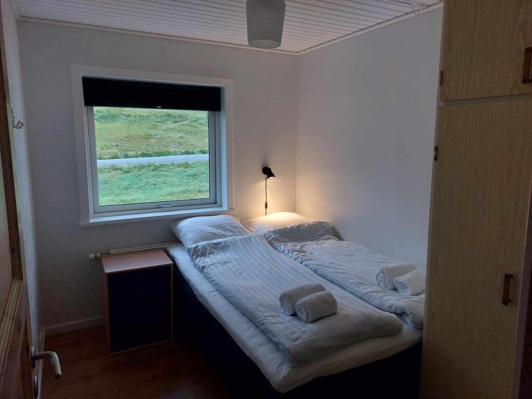 Fjord Guesthouse Funningsfjordur Eksteriør billede