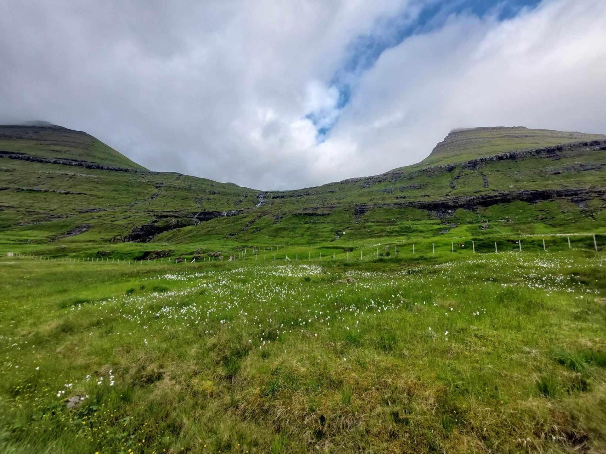 Fjord Guesthouse Funningsfjordur Eksteriør billede